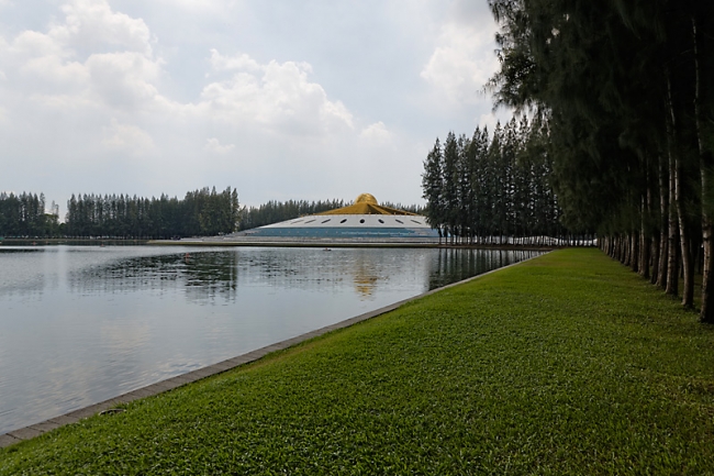 Wat Dhammakaya-MAI14-001